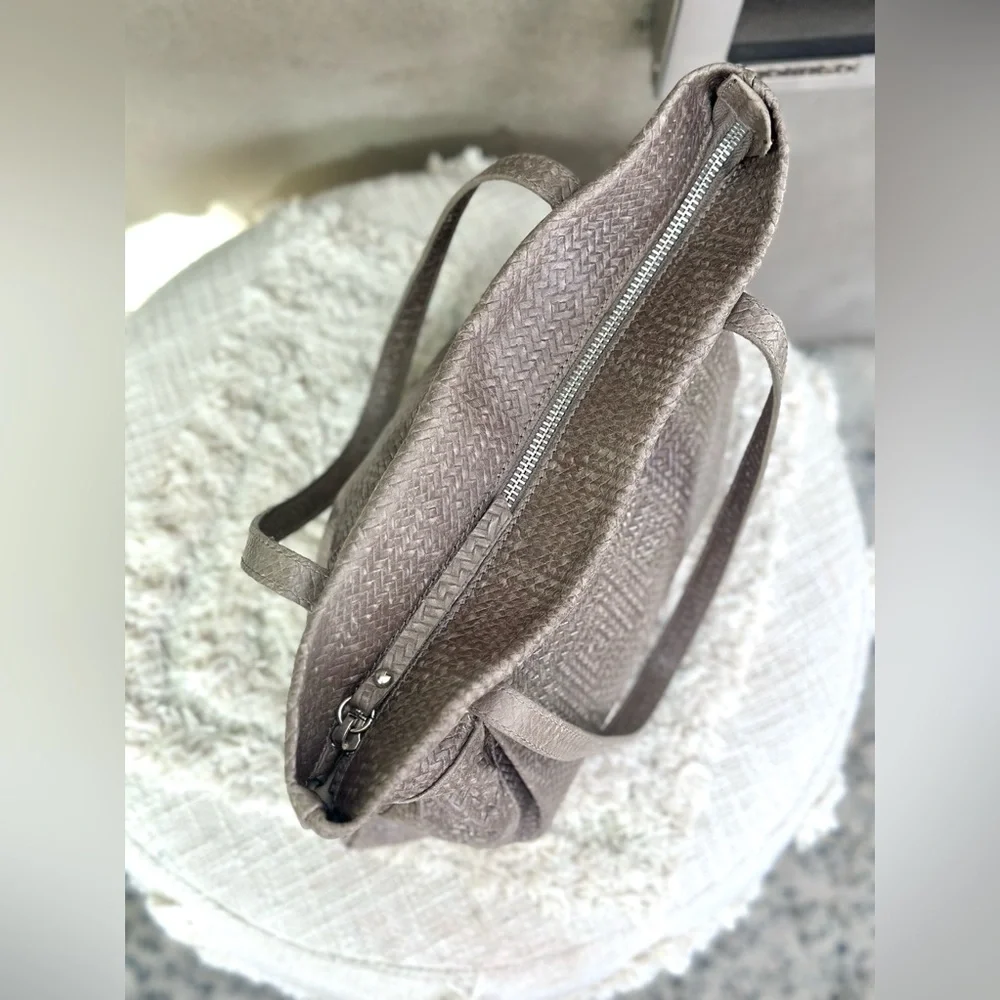 Gianni Chiarini Woven Chevron Leather Tote Bag with Zipper - Made in Italy - Picture 5 of 9